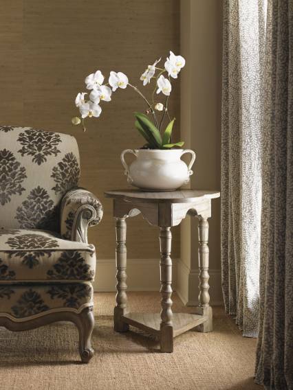 Bailey Chairside Table