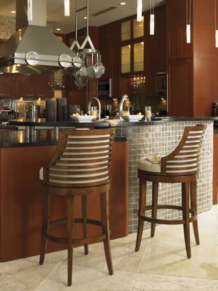 Cabana Swivel Bar Stool
