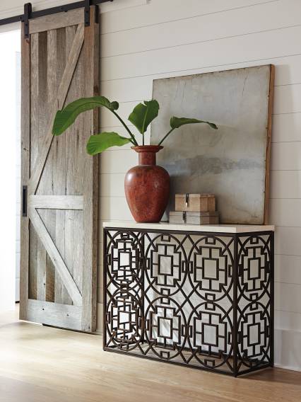Ackermann Metal Console