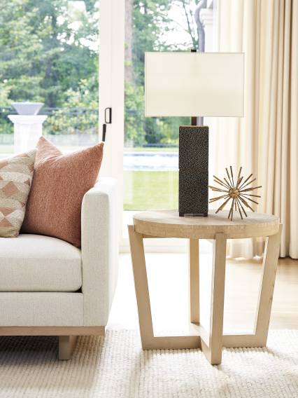 Shasta Round Lamp Table