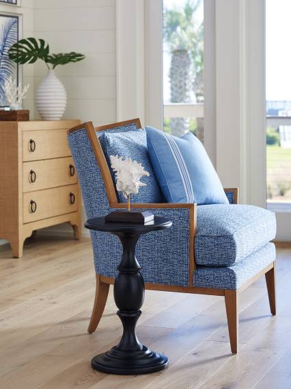 Yacht Club Martini Table