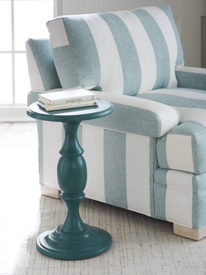 Yacht Club Martini Table