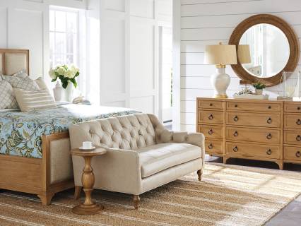 Yacht Club Martini Table