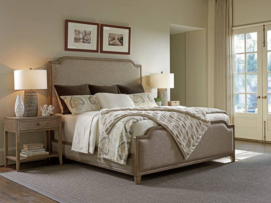 561-144C | Stone Harbour Upholstered Bed | Cypress PointTommy Bahama