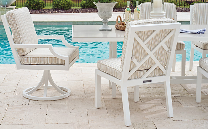 Island Classic outdoor dining room scene.