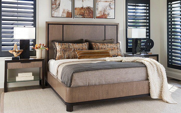The Cape Verde bed features three overlay panels in the lighter Senegal finish over a contrasting back panel in the deep espresso Tunis finish. A gentle sweeping curve at the base of the headboard is balanced by the radius corners on the footboard.